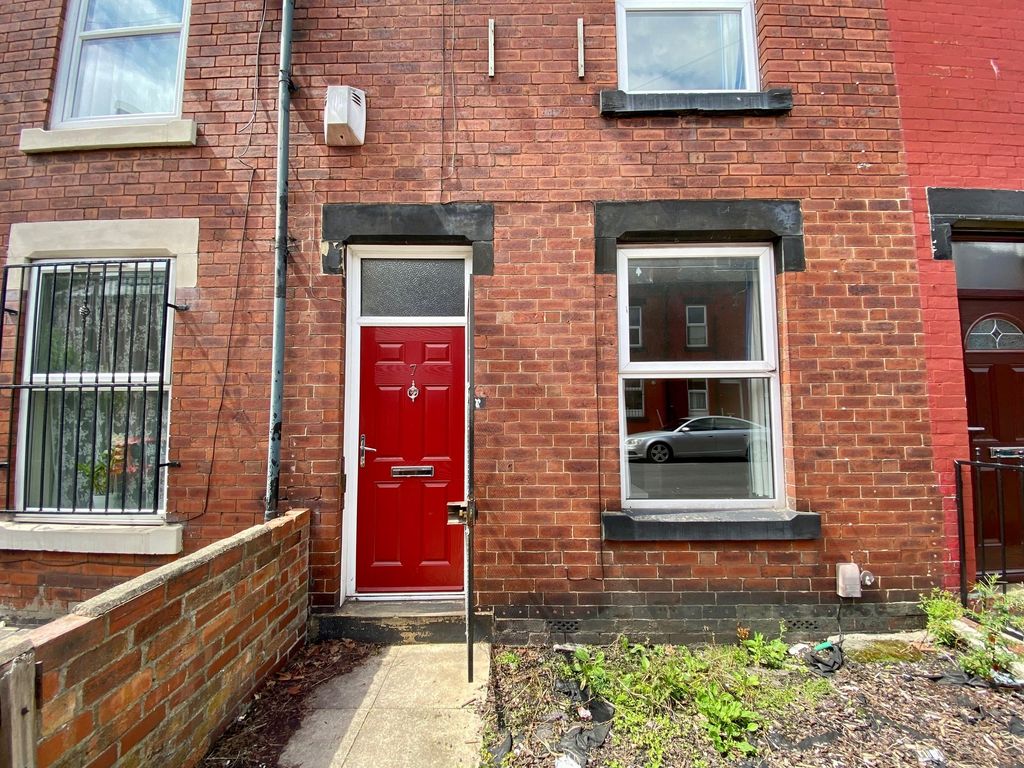 Property photo 1 of 9