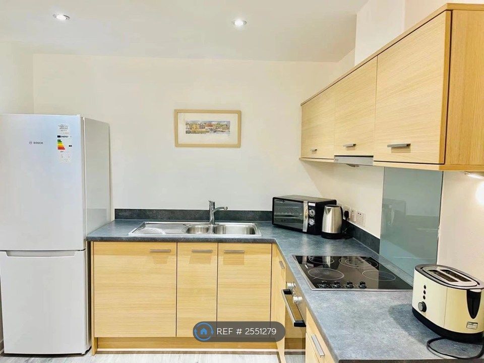 Property photo 2 of 12