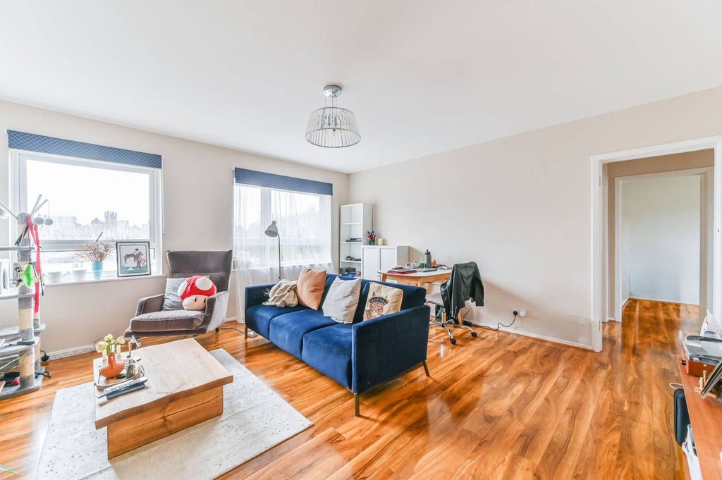 Property photo 1 of 7
