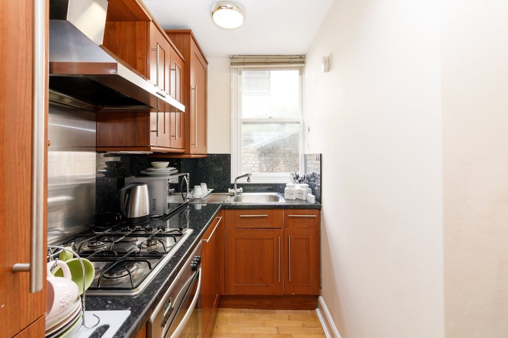 Property photo 2 of 6 A085i00000L8Xkgaar_Kof060099_23.Jpg