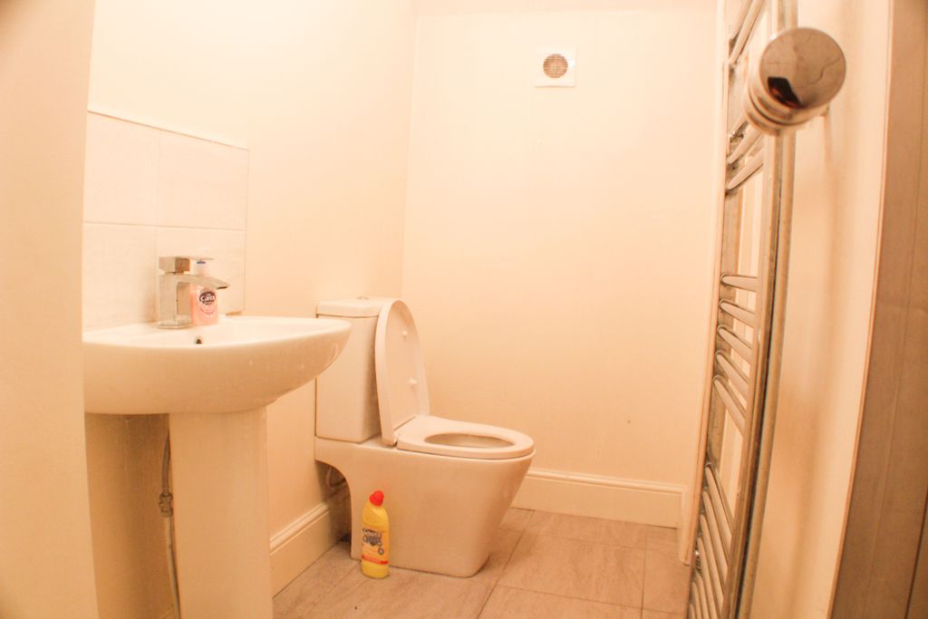 Property photo 3 of 3