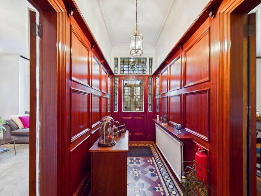 Property photo 2 of 25 Hallway