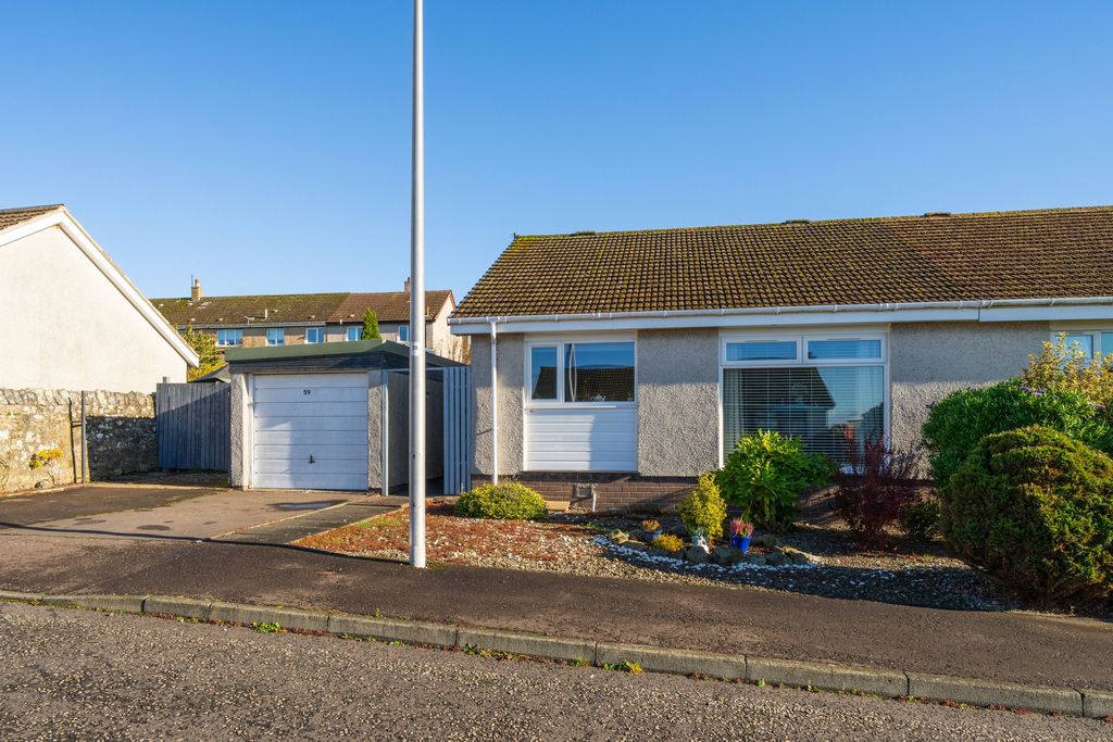 Property photo 1 of 19 Photo 17