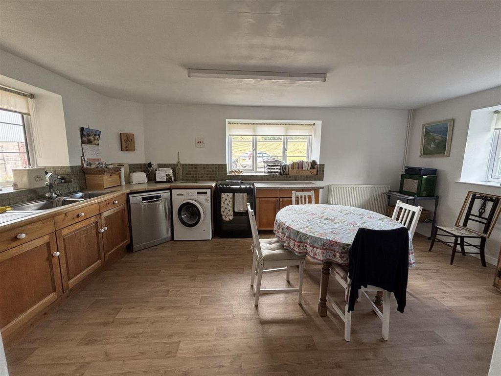 Property photo 2 of 15 Kitchen