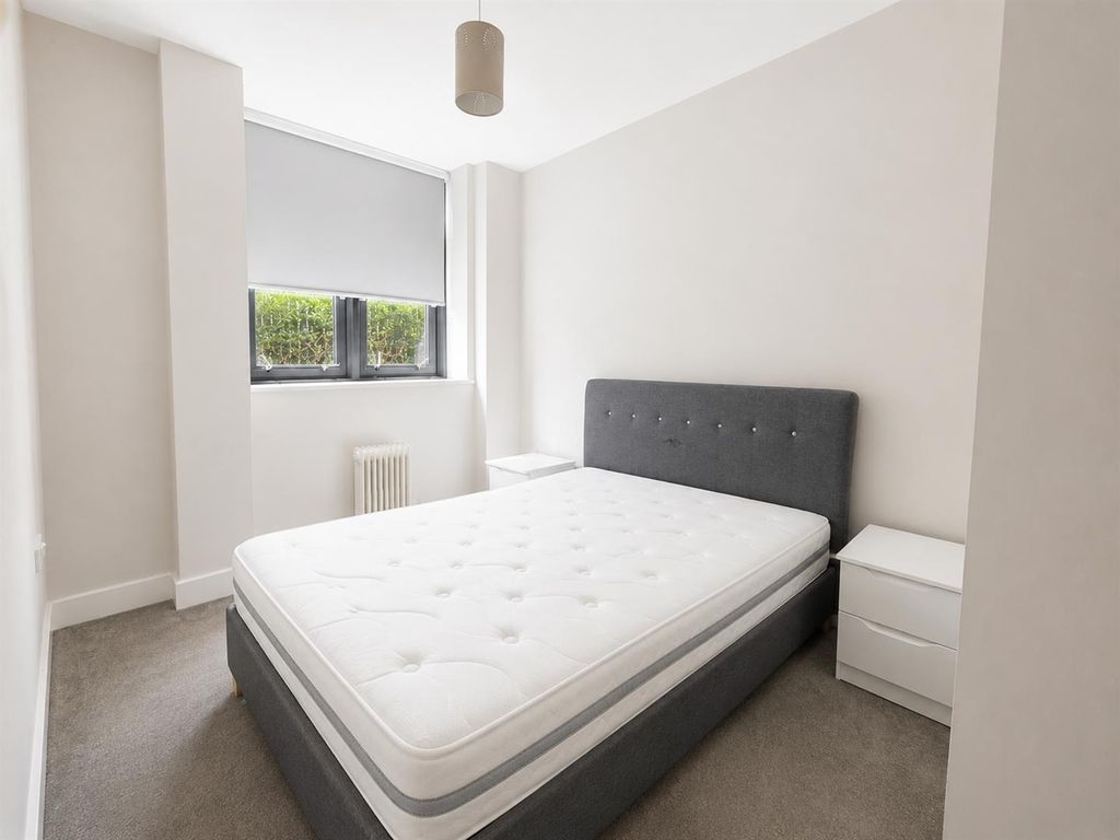 Property photo 3 of 7 Bright Modern Bedroom With Stylish Grey Bed Frame ...