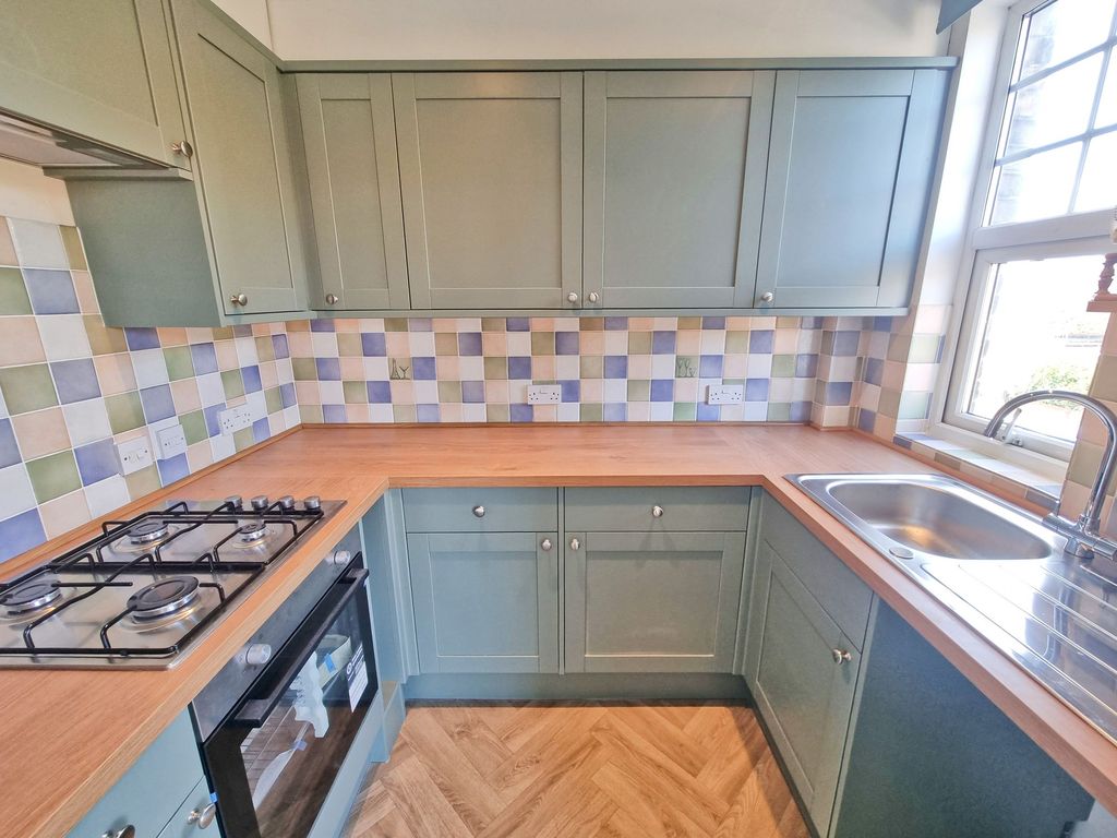 Property photo 3 of 13 Kitchen