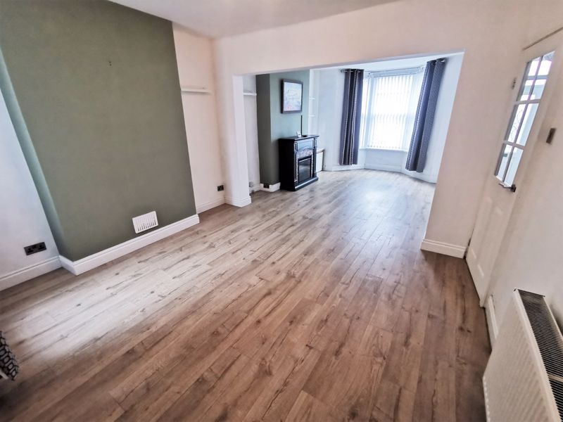Property photo 2 of 19 Photo 9