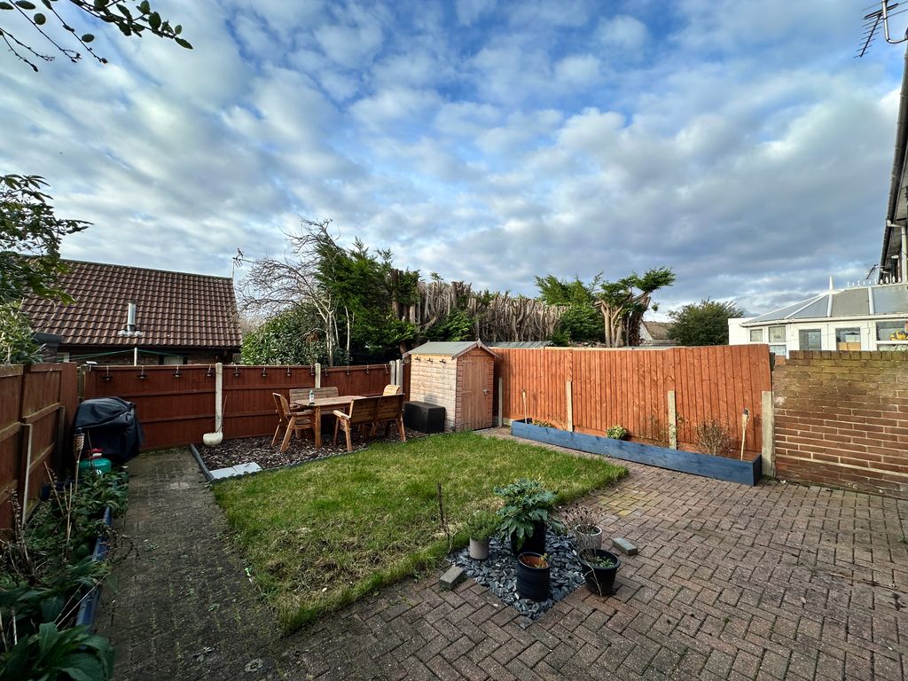 Property photo 3 of 19 3. Garden.Jpg