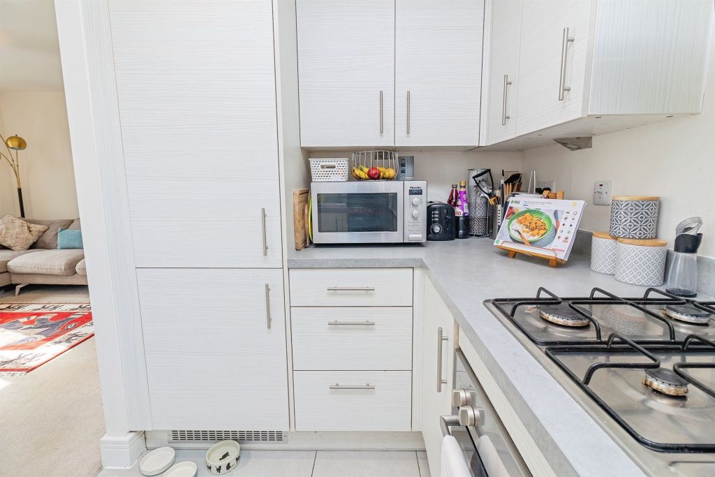 Property photo 3 of 17