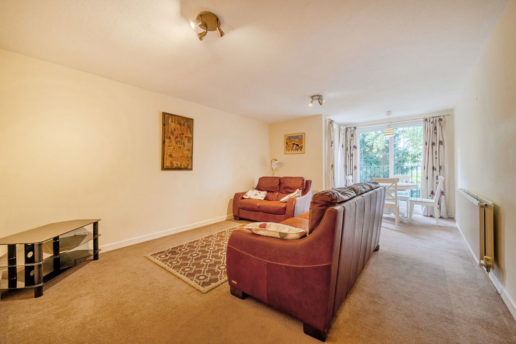Property photo 2 of 18 Reception Room