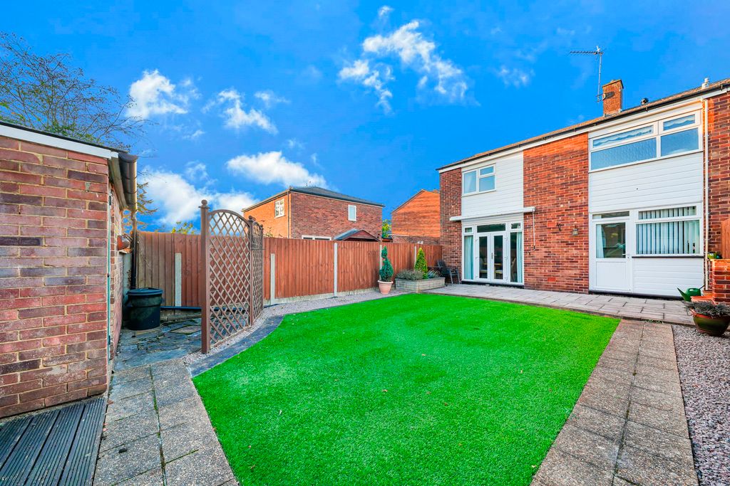 Property photo 3 of 33