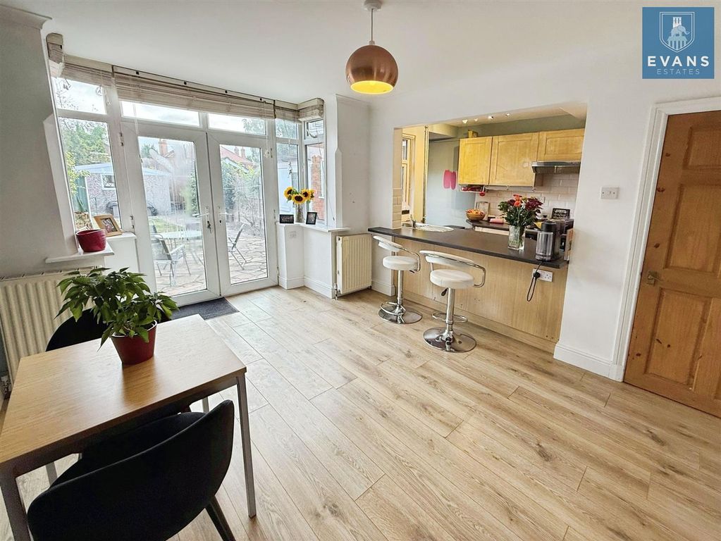 Property photo 2 of 18 Dining Room