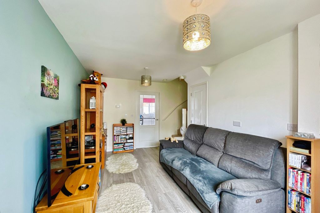 Property photo 3 of 17 Photography