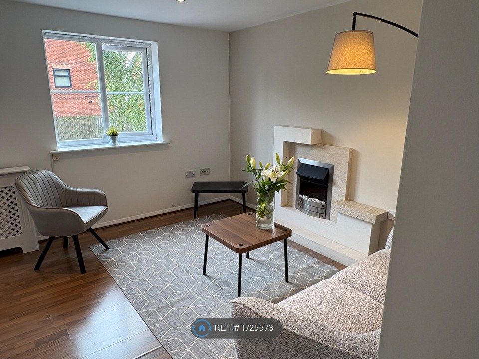 Property photo 2 of 31
