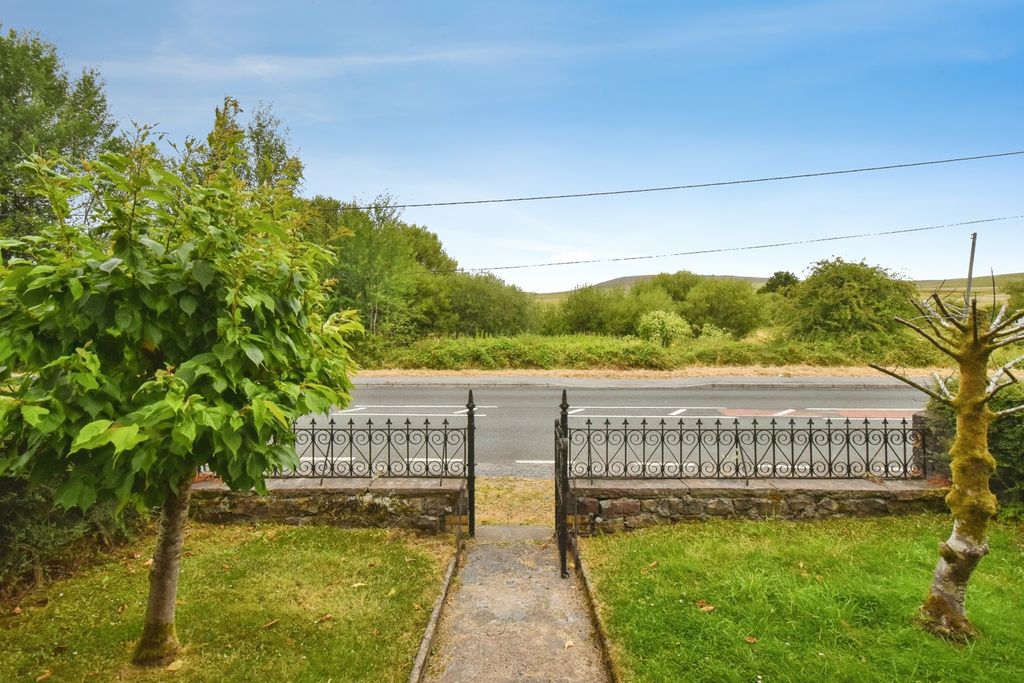 Property photo 2 of 20 Pbox-Img.Jpg