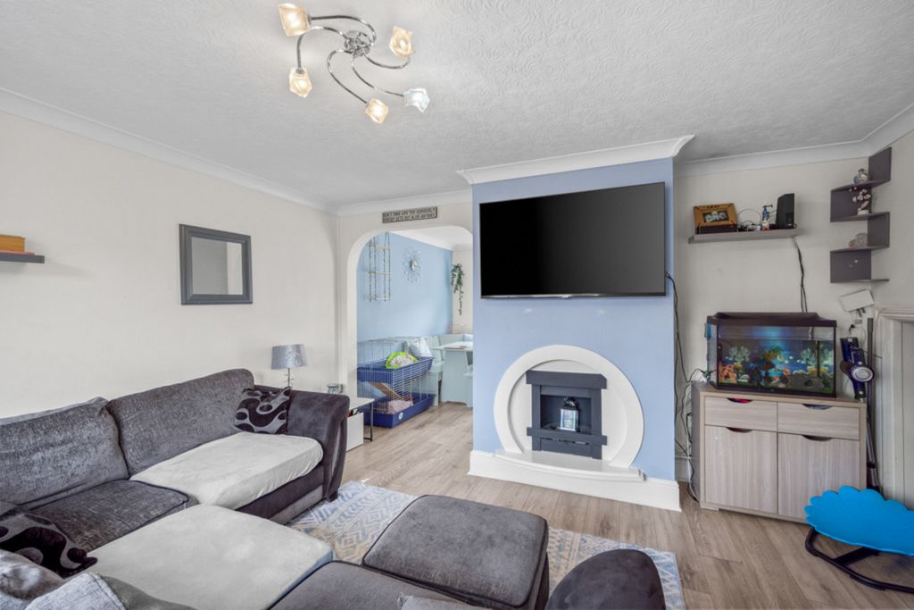 Property photo 2 of 14