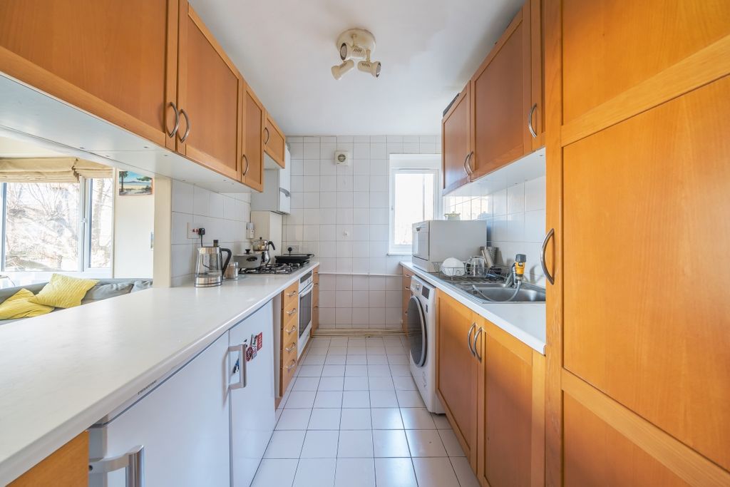 Property photo 3 of 6 947806 (3)