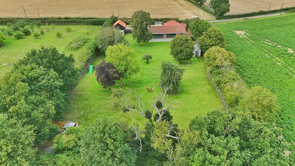 Property photo 1 of 21