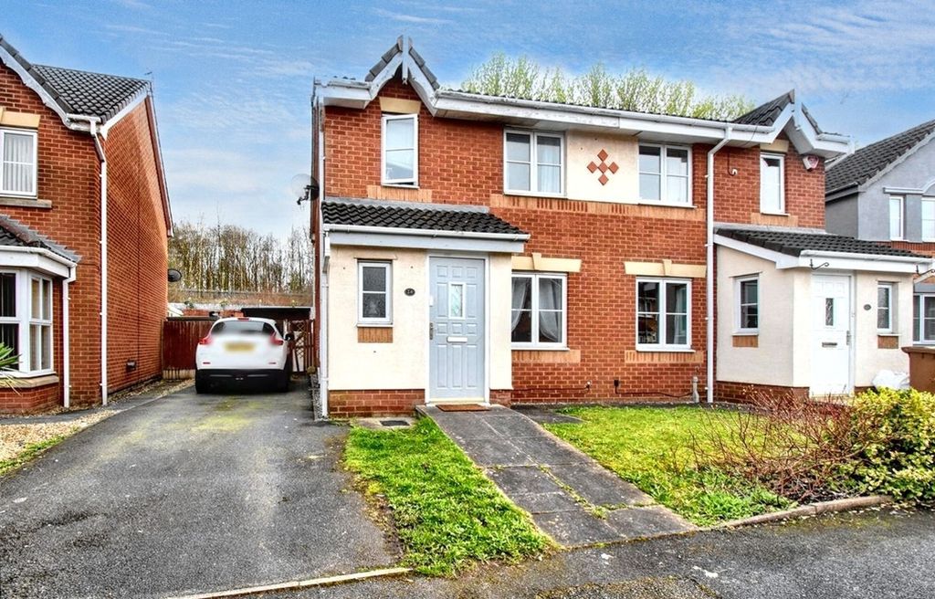 Property photo 1 of 18