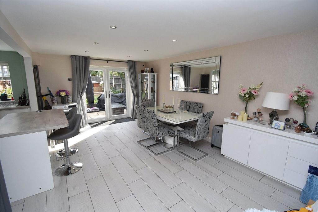 Property photo 3 of 14 Picture No. 08