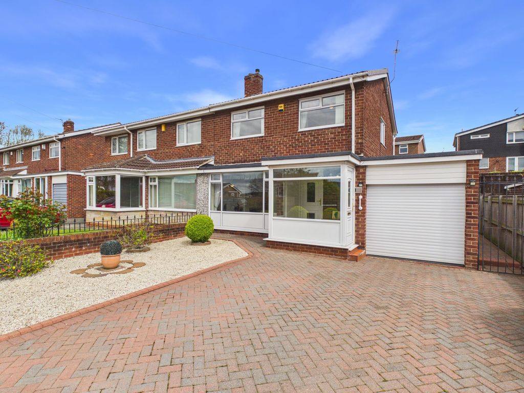 Property photo 1 of 15 External