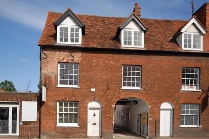 Property photo 3 of 11 External View