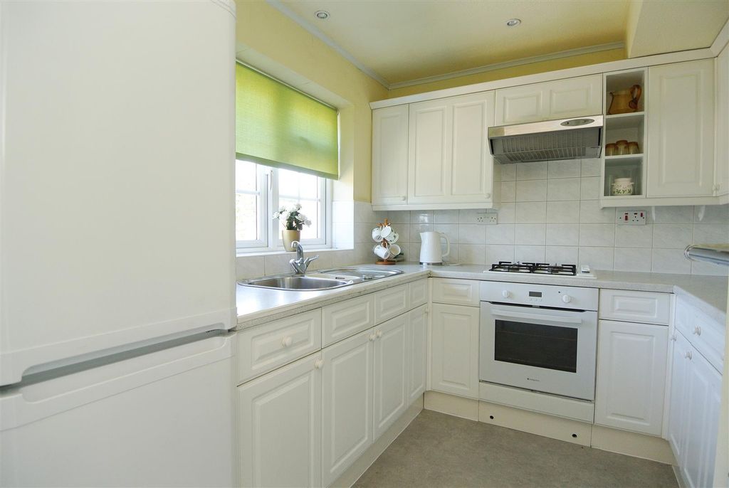 Property photo 3 of 14 Hillcrest Kitchen1B.Jpg