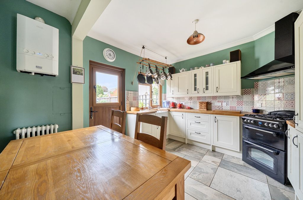 Property photo 2 of 17 1459826-18-6A0B08...