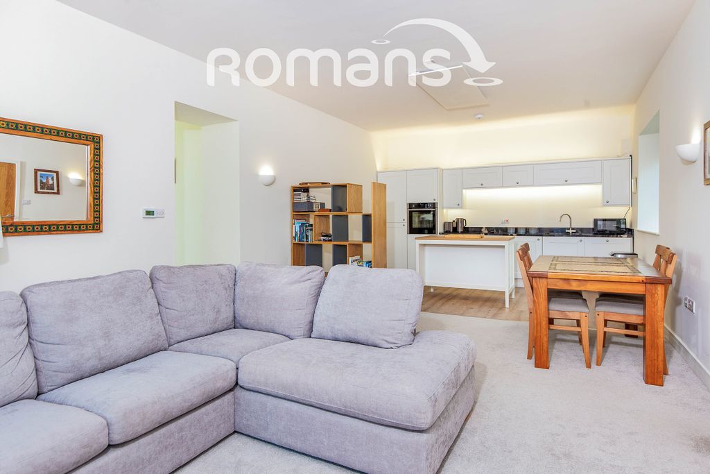 Property photo 3 of 9 2c2Bf4Fe-9341-ee11-B