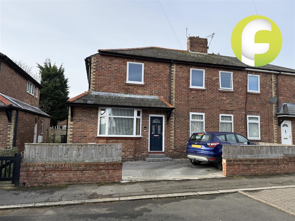 Property photo 1 of 9 Front 2.Jpg