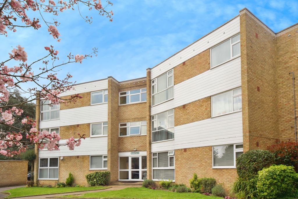 Additional image 18 of 2 bed flat for saleVillage Road, Enfield EN1