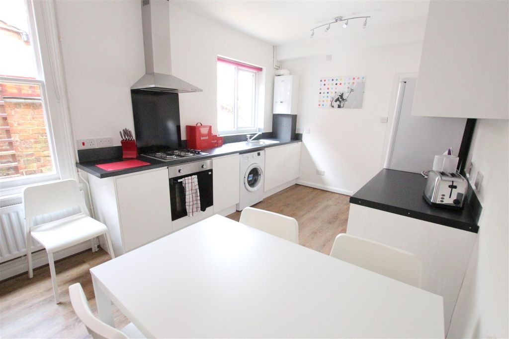 Property photo 3 of 7 Img_8264.Jpg