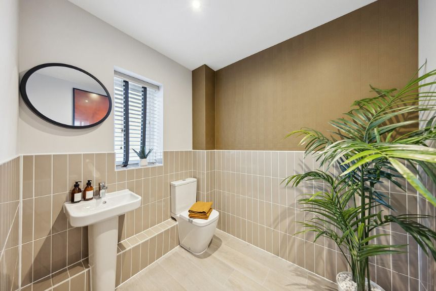 Property photo 3 of 7 Ashmere - Hampstead