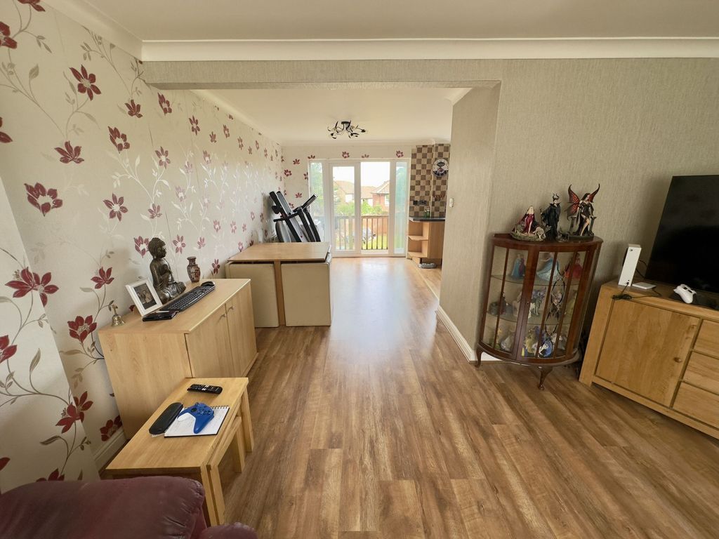 Property photo 3 of 19 Photo 19