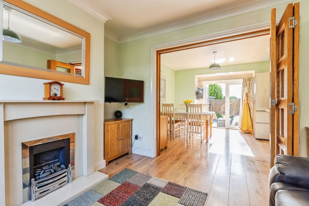 Property photo 3 of 20 Pbox-Img.Jpg