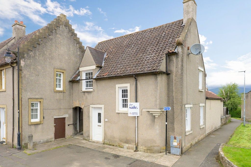 Property photo 1 of 15
