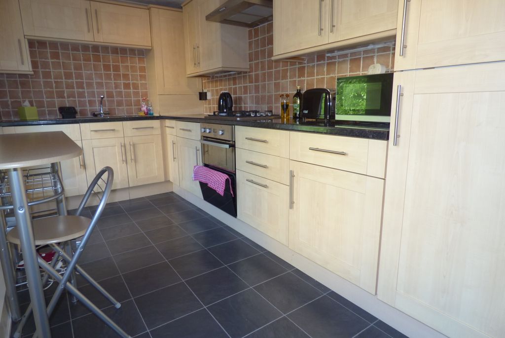 Property photo 3 of 7