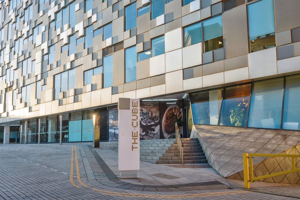 Property photo 2 of 16