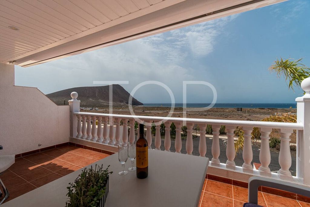 Property photo 1 of 34 Unique Opportunity: Semi-Detached Home With Stunning Sea Views In La Tejita