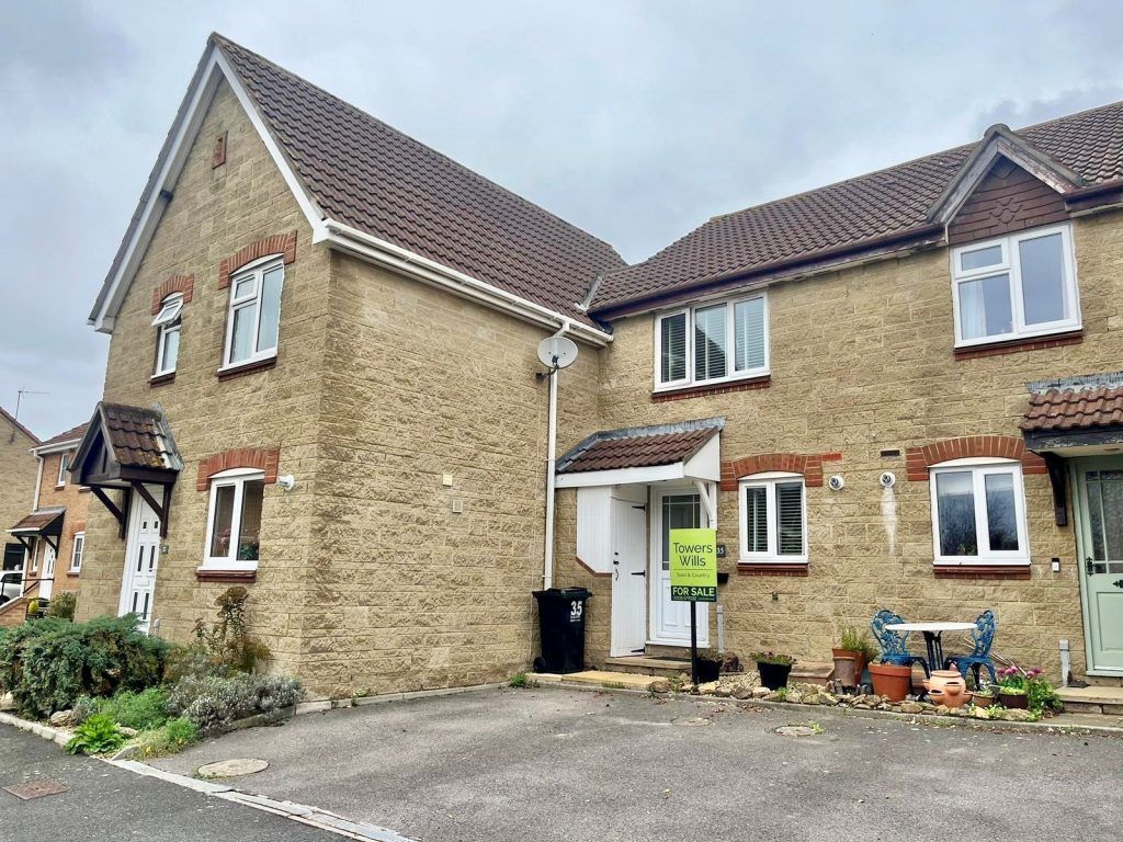 Property photo 1 of 12