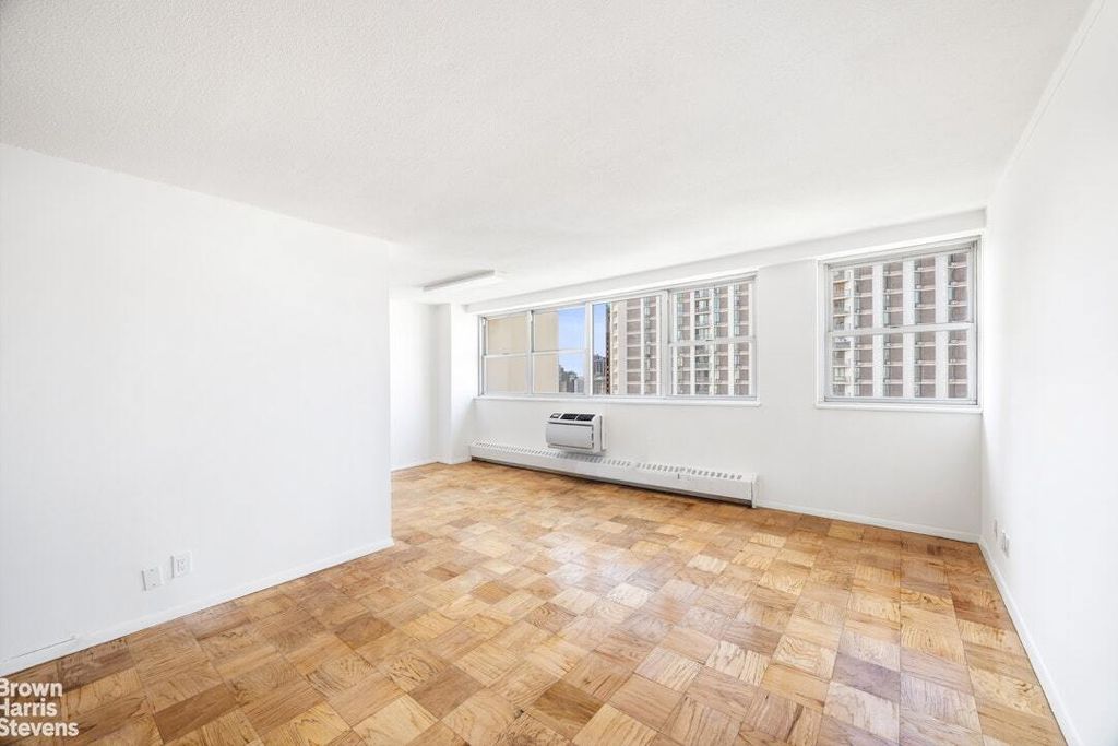 Property photo 2 of 12 <Alttext/>