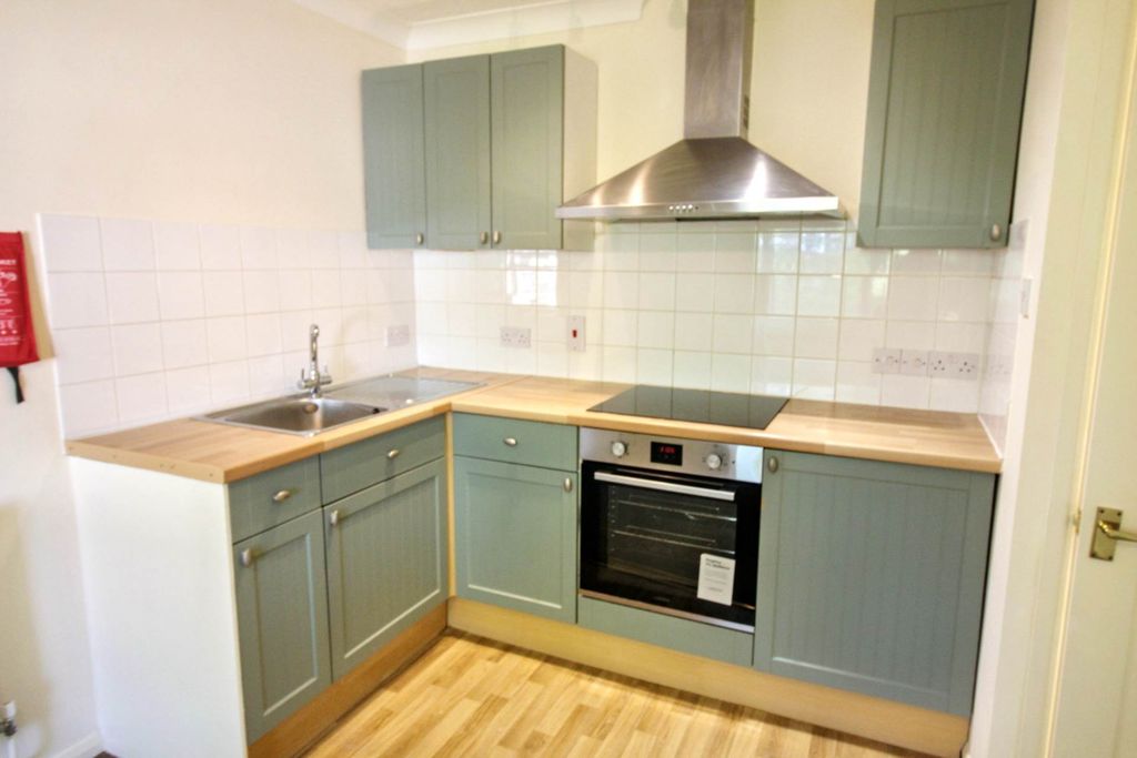 Property photo 3 of 9