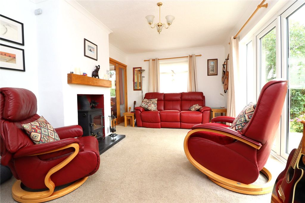 Property photo 2 of 28 Picture No. 41