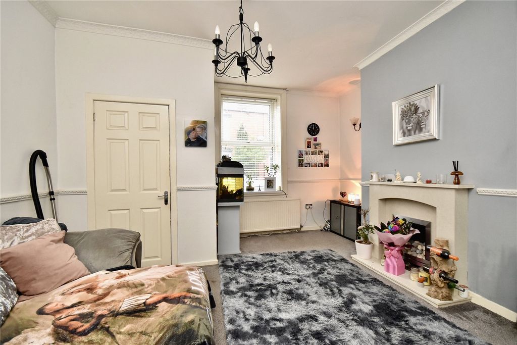 Property photo 3 of 12 Picture No. 02