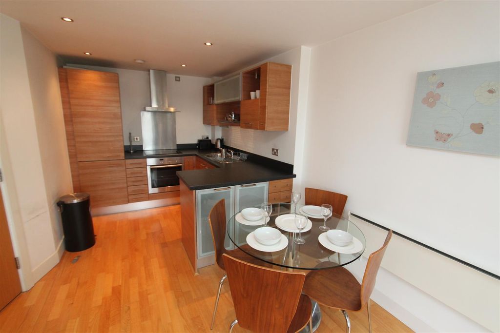 Property photo 3 of 7 Dining.Jpg