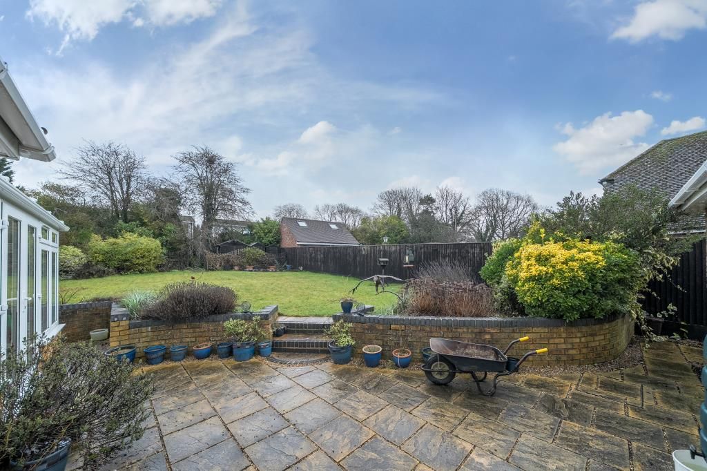 Property photo 2 of 27 Garden