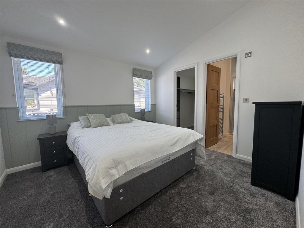 Property photo 3 of 14 Bedroom One