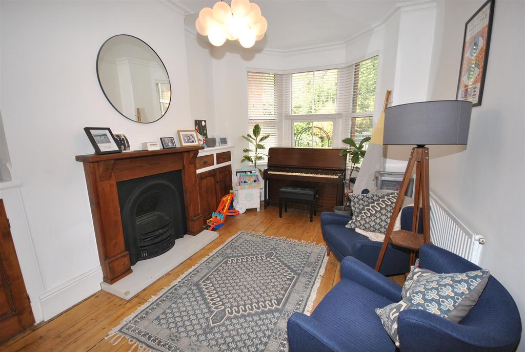 Property photo 3 of 16