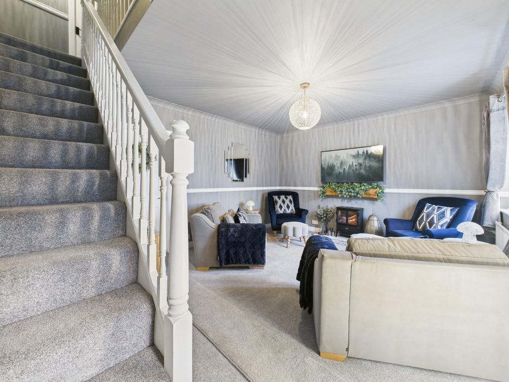 Property photo 2 of 22 Cam04899G0-Pr0264-Still019.Jpg