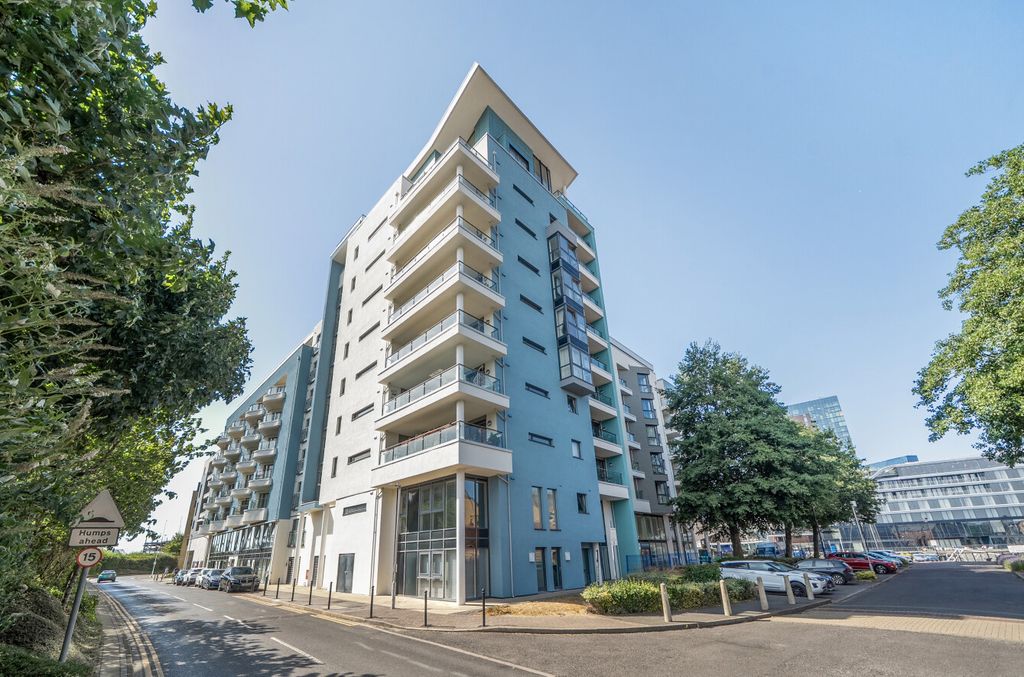 Property photo 1 of 13 1488522-4-6A55163...